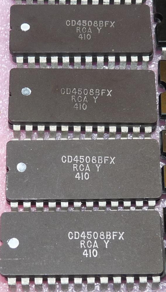 CD 4508, 2x RS-Flip-Flop 4-Bit   (M)