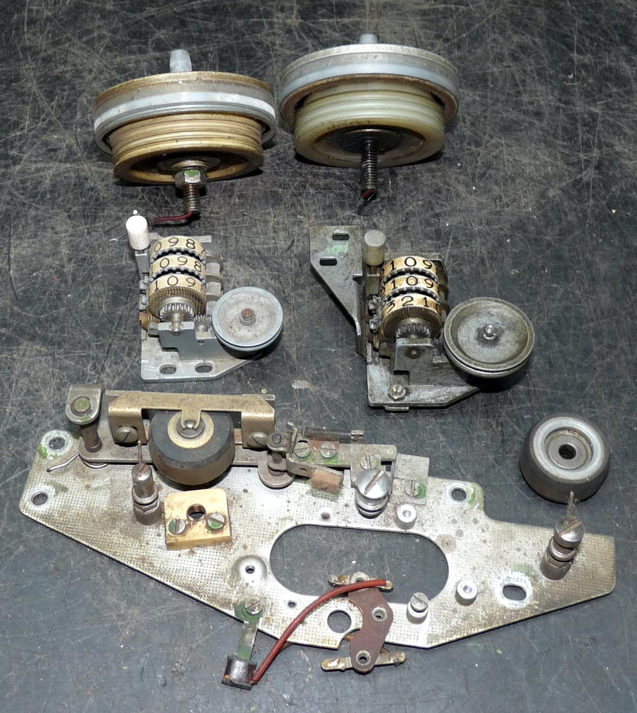 RFT, Tonband BG 23 Bandteller, Z&auml;hlwerk, Kopftr&auml;ger - Ersatzteile, 1960, DDR